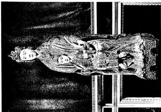 Left: ANCIENT BAPTISMAL FONT, now holy water stoup, with Romanesque support (13th cent.) - Church of S. Maria Maggiore. Right: THE SO-CALLED « MADONNA D'ALATRI ». Polychrome wooden statue from the church of S. Maria Maggiore (13th cent.) - Rome, Museo di Palazzo Venezia.