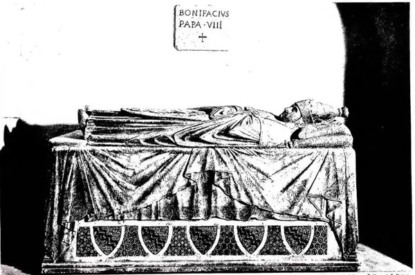 (Progr. t. 1000, della rev. Fabbrica da S. P. 1000) SEPOLCRO DI BONIFACIO VIII Opera di Arnolfo di Cambio (sec. XIV) nella nuova sistemazione delle grotte Vaticane - Città del Vaticano.