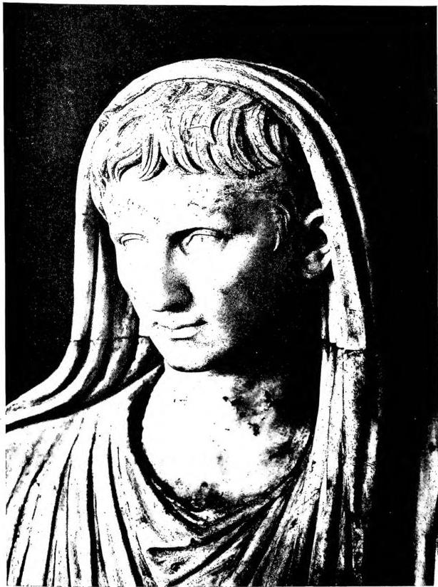 STATUE OF AUGUSTUS IN THE ROBES OF PONTIFEX MAXIMUS