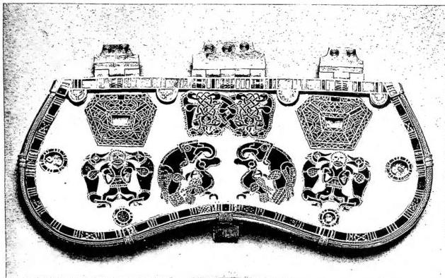 Above: METAL CLASP, FILIGREE AND ENAMELS OF THE PURSE containing Merovingian coins from the Sutton Hoo treasure - London, British Museum. Below: KING AGILULF ON THE THRONE AND WARRIORS PAYING HOMAGE. Fragment of repoussé metal decoration (late 6th cent., early 7th cent.) - Florence, museo Nazionale.