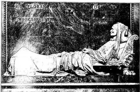 Detail of the monument of Countess Zamojska - Florence, church of S. Croce, Salviati chapel.
