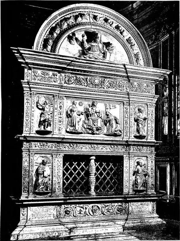 MAUSOLEO DEL SANTO opera di Silvestro di Giacomo detto dell'Aquila (1500-1505).