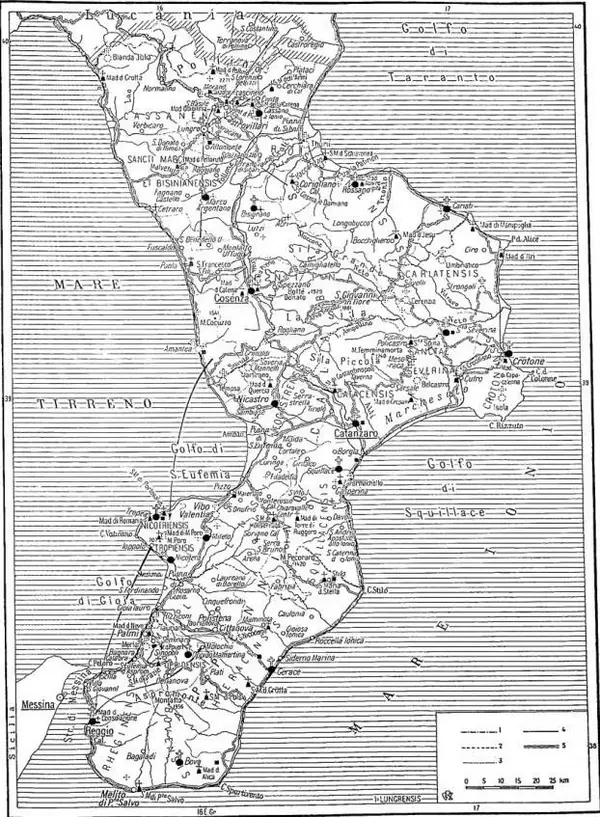 CALABRIA. — Regione conciliare calabrese. 1. confine di regione; 2. confine di provincia; 3. confine di circoscrizione ecclesiastica; 4. ferrovia; 5. strade.