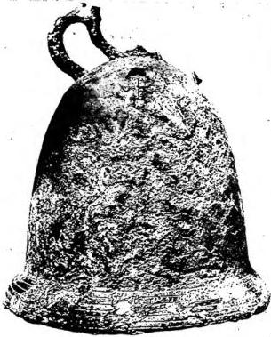 Above left: BELL OF CANINO (8th cent. or early 9th cent.). One of the oldest liturgical bells still existing - Rome, museo Lateranense. Above right: BELL OF S. BENEDETTO IN PISCINULA (1069) - Rome. Below: MAJOR BELL OF ST. PETER'S (1786) - Basilica di S. Pietro.