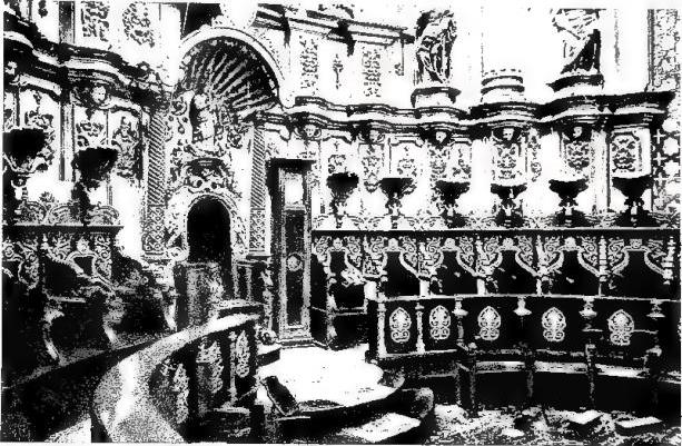 Above: CHOIR IN CARVED WOOD (18th cent.) - Quito, Cathedral.