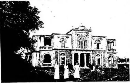 Above left: BISHOP'S HOUSE of Dinajpur. Above right: CARDINAL GILROY LANDS AT BOMBAY for the first Indian plenary Council (1950). Below left: THE ORPHANAGE OF ST. VINCENT DE PAUL - Calicut. Below right: LECTURE WITH SLIDES given by a missionary - Bombay.