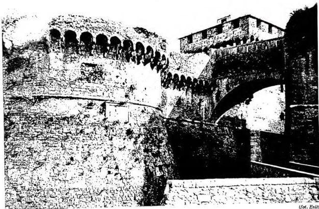 Above: ENTRANCE AND BRIDGE OF THE CASTLE OF CASTRUCCIO (15th-16th cent.) - Sarzana.