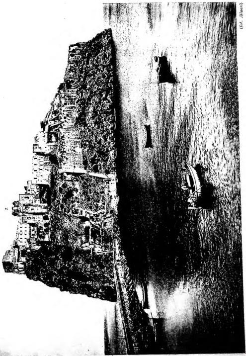 ARAGONESE CASTLE (1438-40).