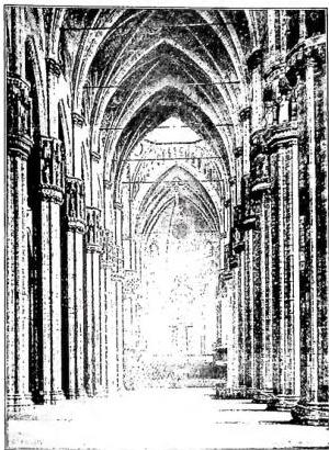 ITALY - Central nave of the cathedral of Milan (14th-15th centuries).