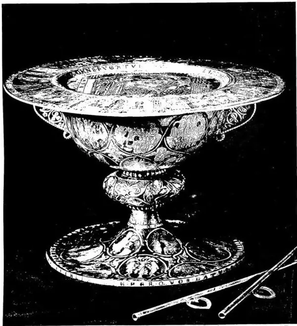 PATEN, chalice and fistulae of ca. 1180 formerly kept in the Premonstratensian Abbey of Wiltener (Innsbruck) - Vienna, Kunsthistorichen Museum.