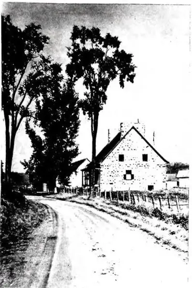 Left: STONE HOUSE AT VARENNES. Right: FACADE OF THE CHAPEL CALLED «DE PROCESSION», a station on the occasion of processions, built ca. 1735 - Neuville.