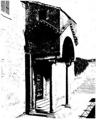 In alto a sinistra: PROTIRO della basilica di S. Clemente (sec. XII) - Roma. In alto a destra: PROTIRO della chiesa di S. Maria Maggiore, opera di G. da Campione (1350) - Bergamo. In basso a sinistra: PROTIRO della Cattedrale (sec. XII) - Piacenza. In basso a destra: PROTIRO della collegiata di S. Quirico (sec. XIII) Val d'Orcia.