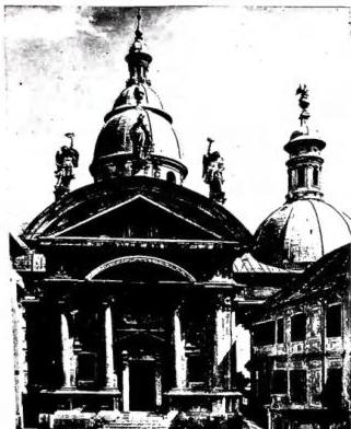 Above left: MAUSOLEUM OF FERDINAND II, by the architect Pietro di Pomis (1614-33), completed by Pietro Valnegro (1638) - Graz. Above right: INTERIOR OF THE ABBEY CHURCH OF SECKAU, built in 1142-64, restored in 1890. At the beginning of the choir, high under the vault, group of the Crucifixion of the 13th cent. Below: INTERIOR OF THE CHURCH OF THE FORMER CISTERCIAN ABBEY (14th cent.) with Baroque altars - Neuberg on the Mürz.