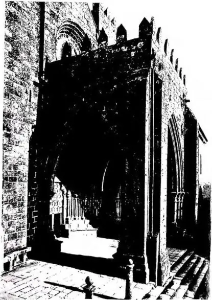 Left: PORTAL OF THE CATHEDRAL (early 14th cent.) - Tuy. Right: THE CLOISTER OF THE CATHEDRAL (14th cent.).