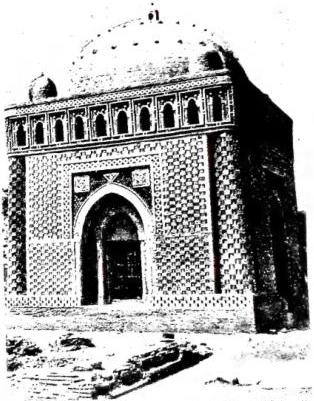 Above left: MAIN FAÇADE OF THE ULUGBEK PALACE - Samarkand. Above right: MAUSOLEUM OF ISMAIL SAMANI (late 9th cent. - early 10th cent.) - Bukhara. Below left: THE CHURCH OF IKORTA (a. 1172). Below right: THE CATHEDRAL OF NOVGOROD dedicated to the divine Sophia, after the restoration of 1948.