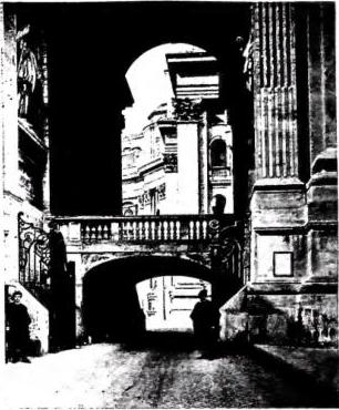 Above left: EXTERIOR OF THE SISTINE CHAPEL with the patrol walkway. Architecture by Giovannino de' Dolci (1480). Above right: ARCH OF THE BELLS. Entrance to the interior of Vatican City to the left of the basilica of St. Peter. Below left: CENTRAL PART OF THE FACADE OF THE BASILICA OF ST. PETER, work by Carlo Maderno (1607-14). In 1612, the date inscribed on the facade, only the masonry work was finished. Below right: BRAMANTE'S STAIRCASE (first decade of the 16th cent.), leaning against the Palazzetto of Innocent VIII.